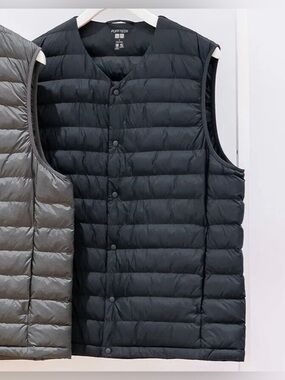 Uniqlo Men’s Ultra Light Down Puffer Vest Snap Button Size L Black
